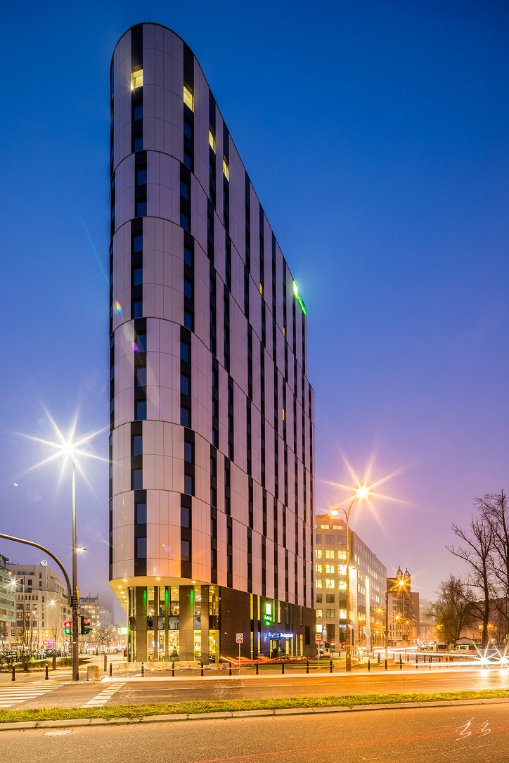 Holiday Inn